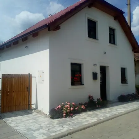 Na Domecku Holiday home Brezi