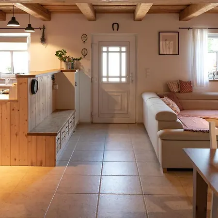 Tatil Evi Na Domecku Brezi (Breclav)
